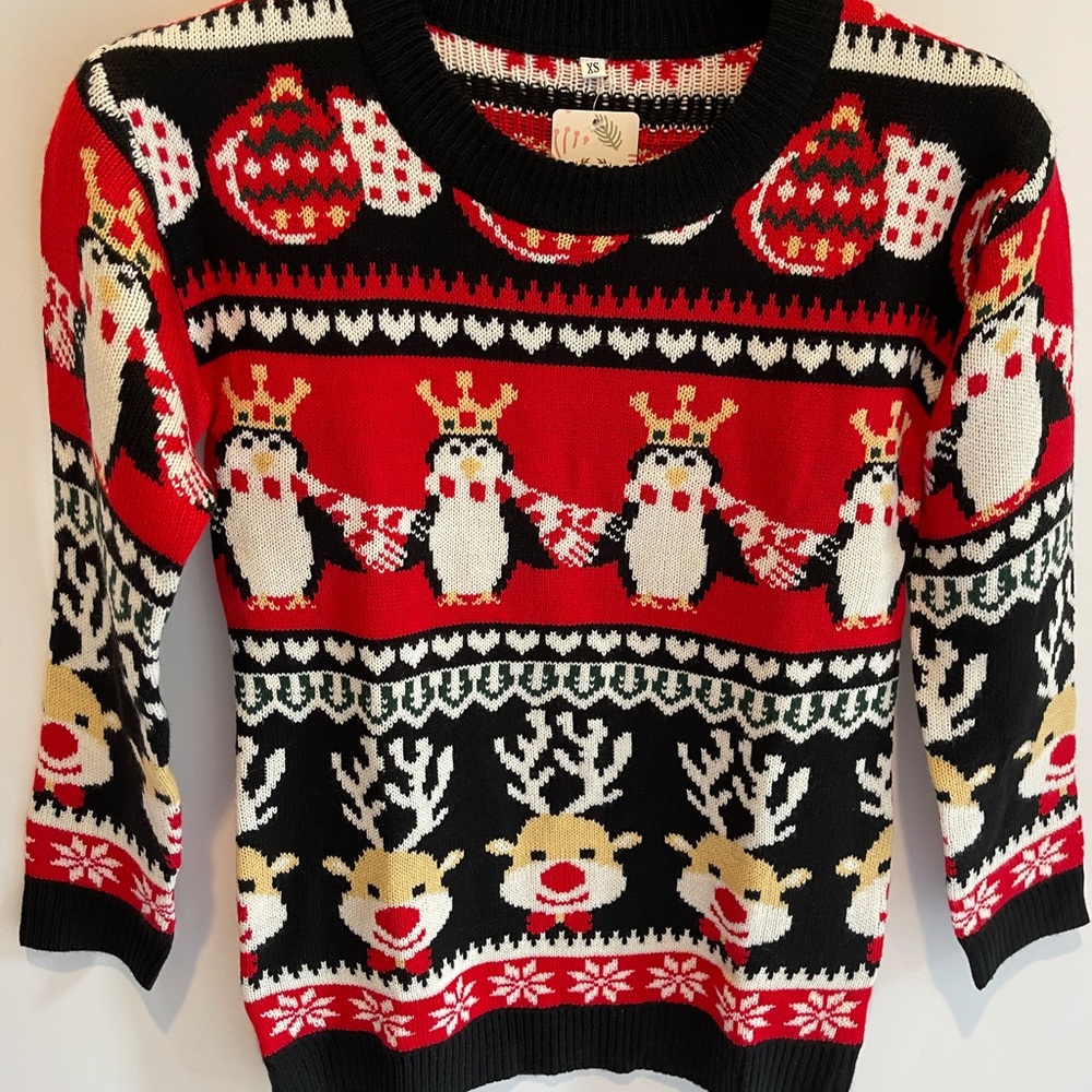 Women’s V28 “Ugly Christmas “ Pullover Sweater Sz XS Holiday Colors & Pattern